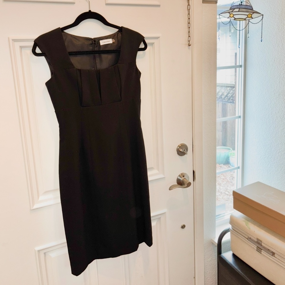 Sz 2 Classic LBD Little Black Dress Sophisticated Sleeveless Calvin Klein